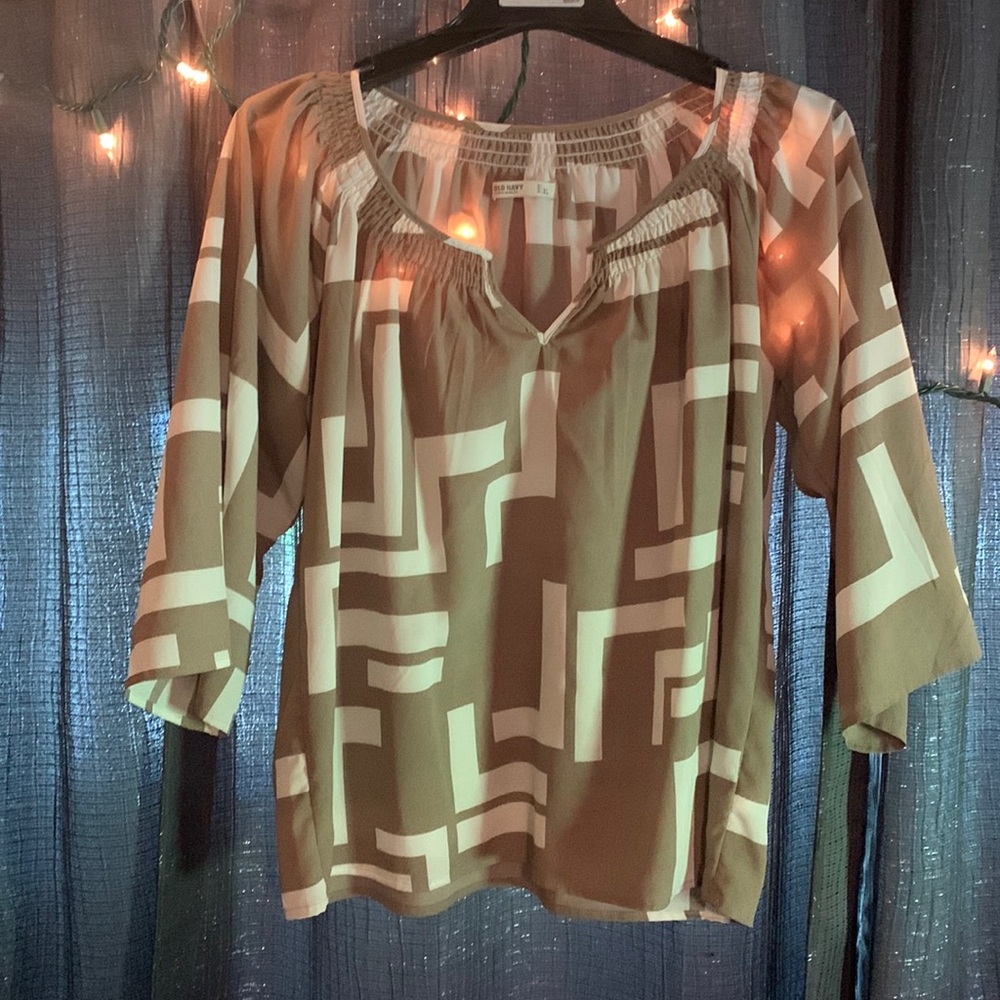 Old navy blouse